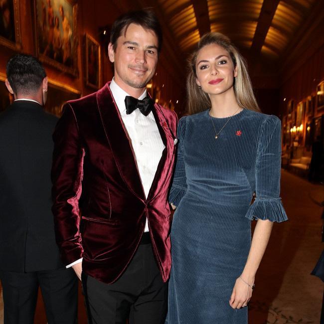 ジョシュ・ハートネット、タムシン・エガートン