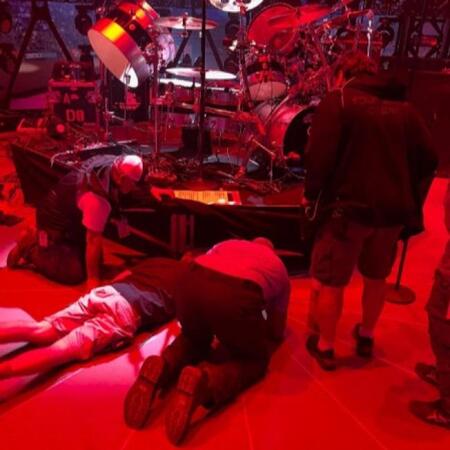 　ロックバンド・ジャーニーのライブで出火事故