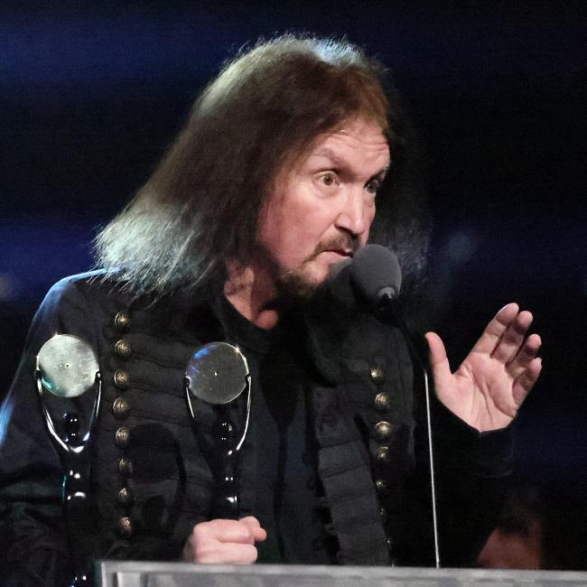 レス・ビンクスさん