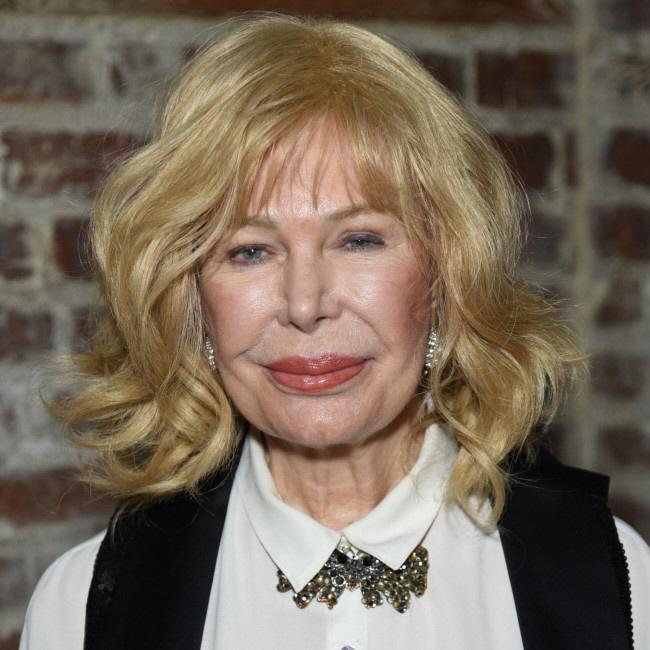 　ロレッタ・スウィット