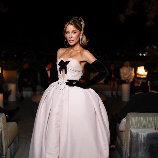 　ケイト・ベッキンセイル