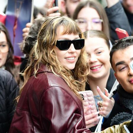 　マイリー・サイラス