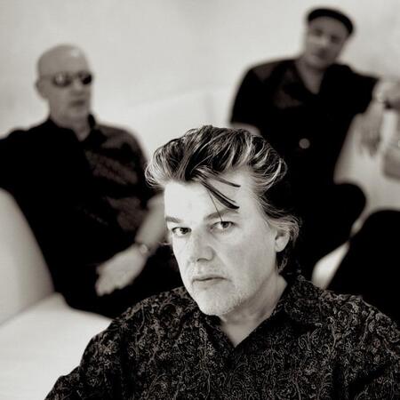 　ブロウ・モンキーズ