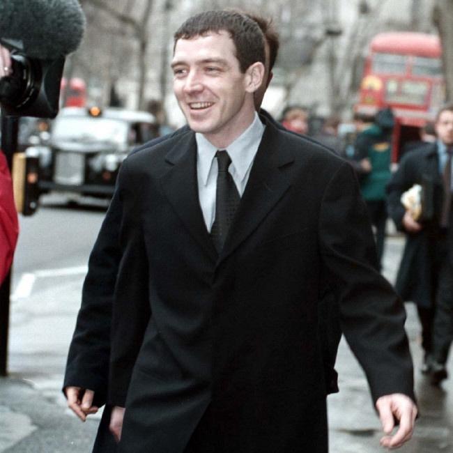 　オアシスのトニー・マッキャロル