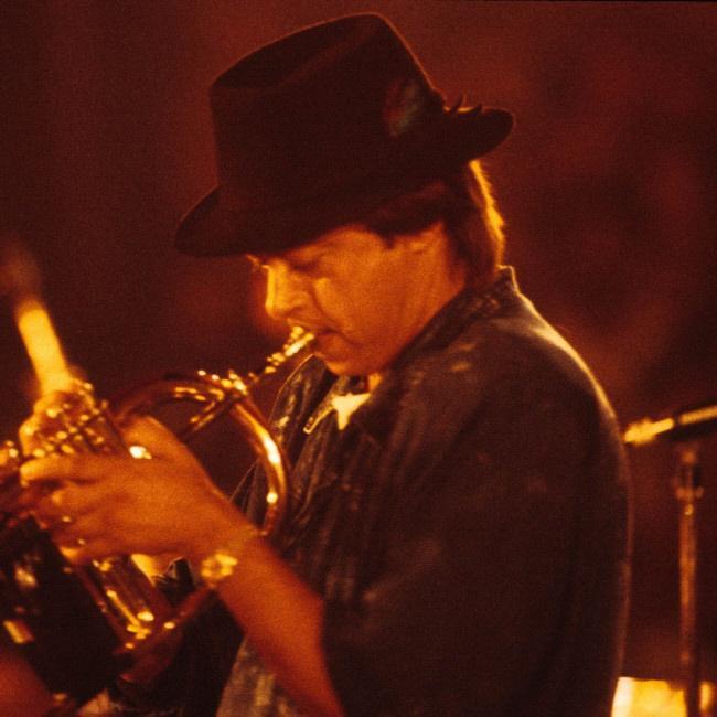 チャック・マンジョーネさん