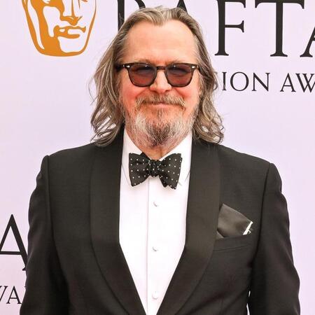 　ゲイリー・オールドマン