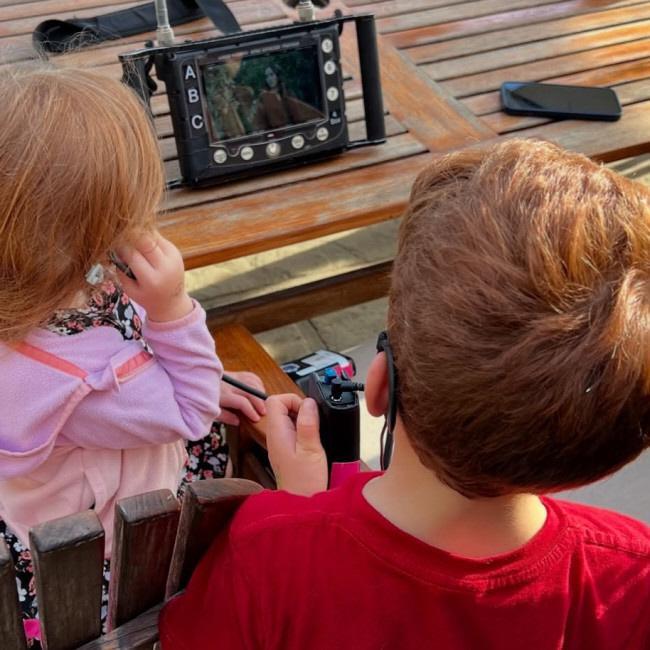 メーガン妃、アーチー王子とリリベット王女の写真を公開