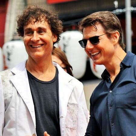 　トム・クルーズ（右）