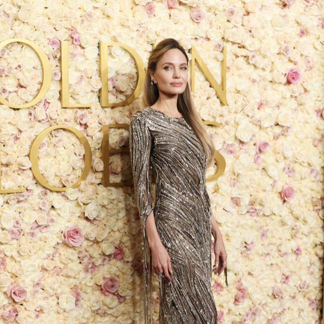 　アンジェリーナ・ジョリー