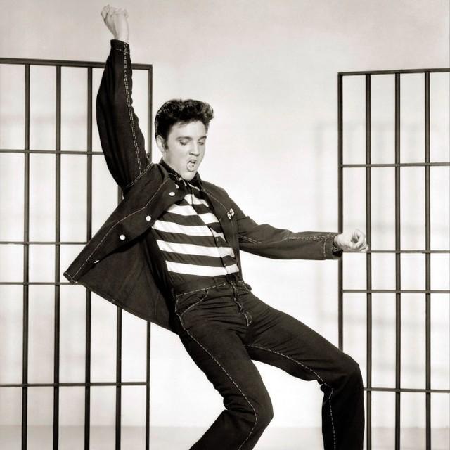 プレスリーやビートルズの曲を皆で熱唱、肺疾患に効果あり