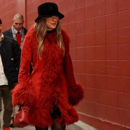 最年少女性として殿堂入りを果たすテイラー・スウィフト