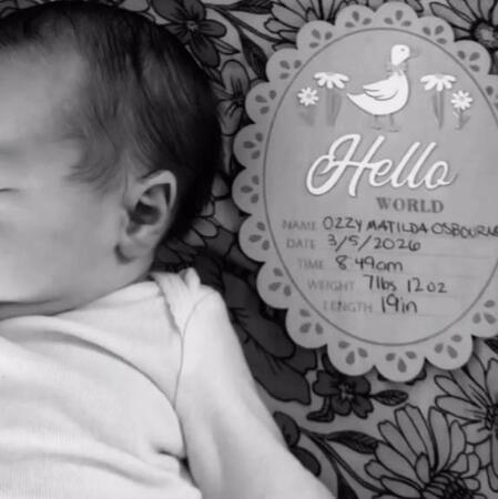 オジー・オズボーンの息子ジャック、誕生した第5子を亡き父の名にちなんで命名