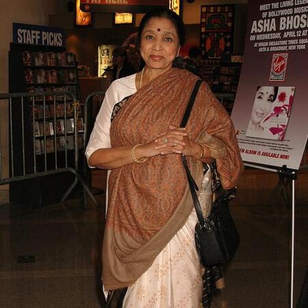 死去したボリウッド界の伝説的存在だったアシャ・ボスレさん