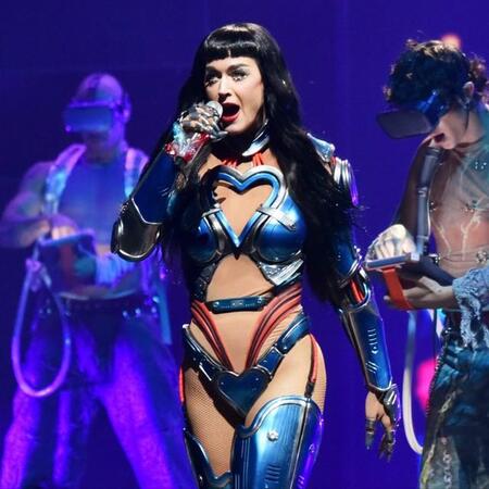 バッド・バニーのハーフタイムショーを称賛したケイティ・ペリー