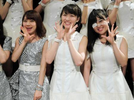 　（左から）石田亜佑美、工藤遥、鈴木香音＝神奈川・川崎