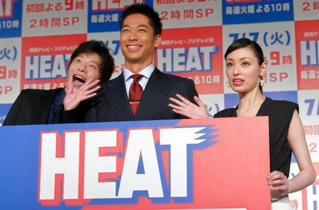 ドラマ「ＨＥＡＴ」の魅力を語った（左から）田中圭、ＡＫＩＲＡ、栗山千明＝ウェスティンホテル東京