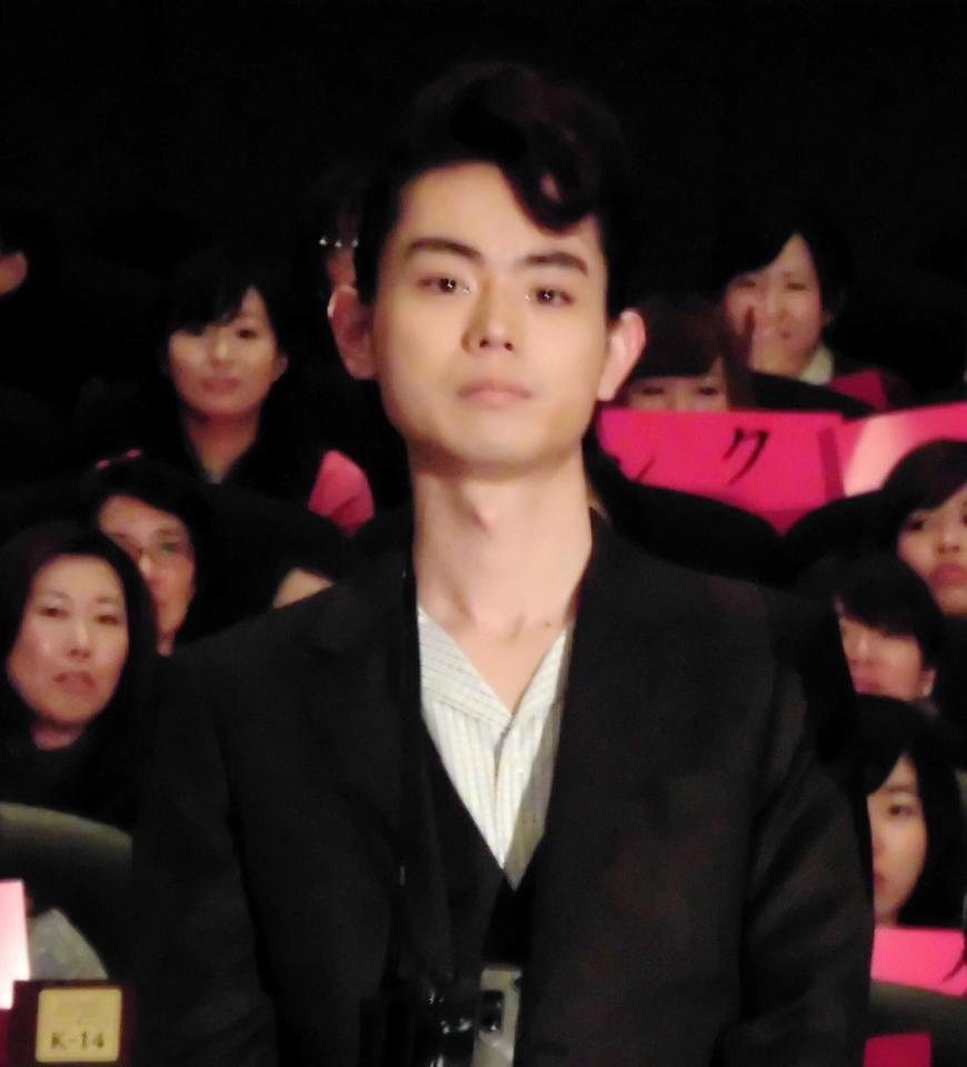 映画「ピンクとグレー」の舞台挨拶を行った菅田将暉＝都内