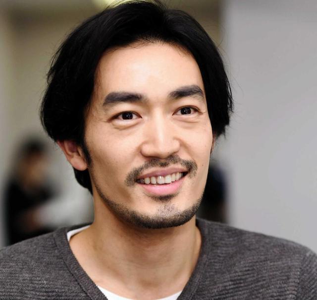 「逃げ恥」で注目の大谷亮平…いったい何者?