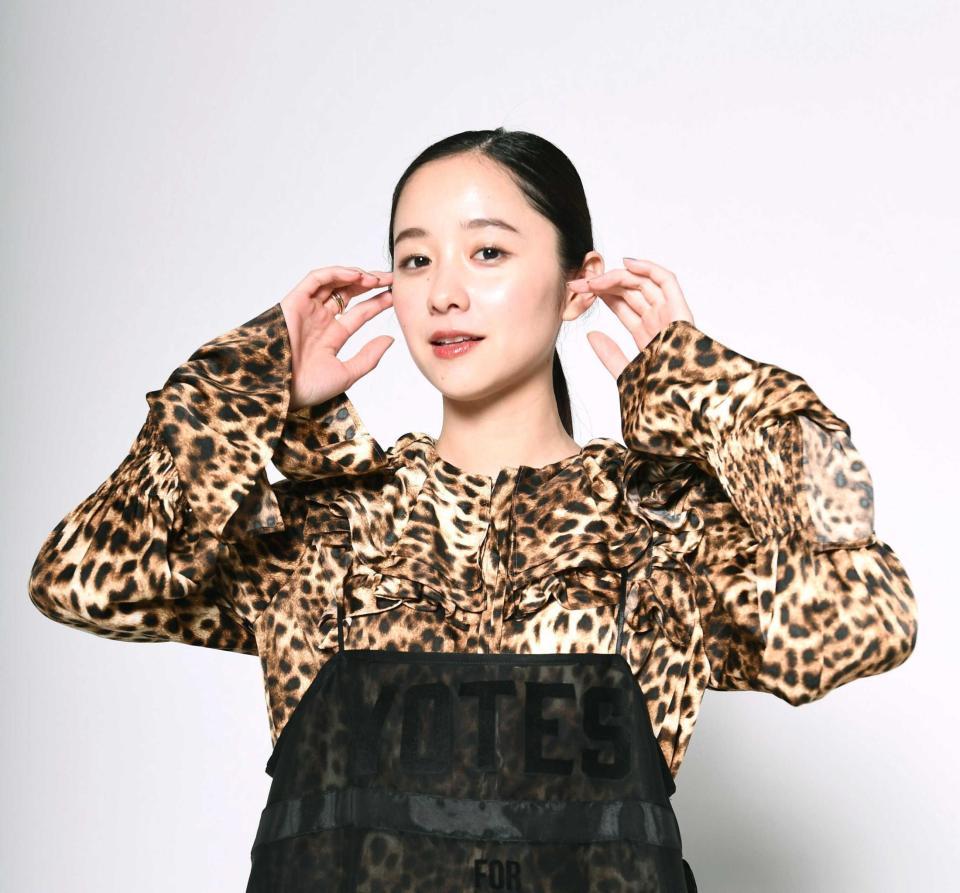 　女優として着実に飛躍を続ける堀田真由（撮影・園田高夫）ヘアメイク　菅井彩佳（ＮＩＣＯＬＡＳＨＫＡ）スタイリスト　小林新（ＵＭ）