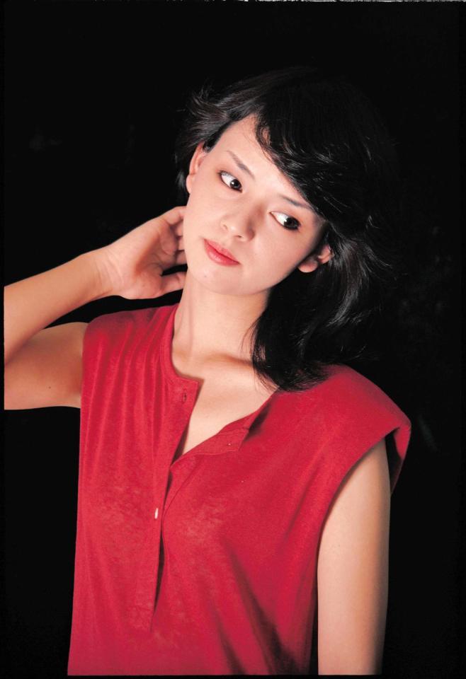 　「岡田奈々　ＬＡＳＴ　ＭＥＳＳＡＧＥ」に付属する特大ポスター