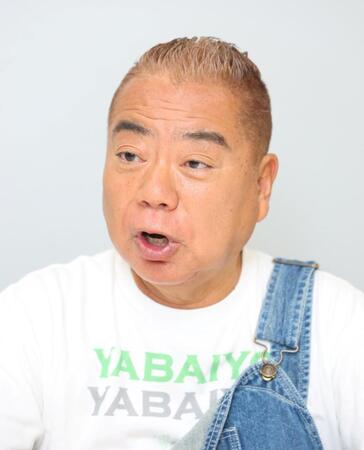 取材に応じる出川哲朗（撮影・石井剣太郎）
