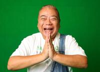 これからも笑顔で走り続ける出川哲朗（撮影・石井剣太郎）