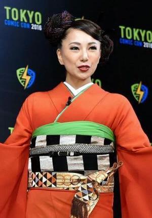 着物姿で登場した三船美佳＝東京都港区のザ・リッツ・カールトン東京（撮影・出月俊成）