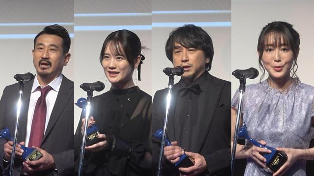 　助演声優賞を受賞した４人。一番左の写真から木内秀信、瀬戸麻沙美、東地宏樹、日笠陽子