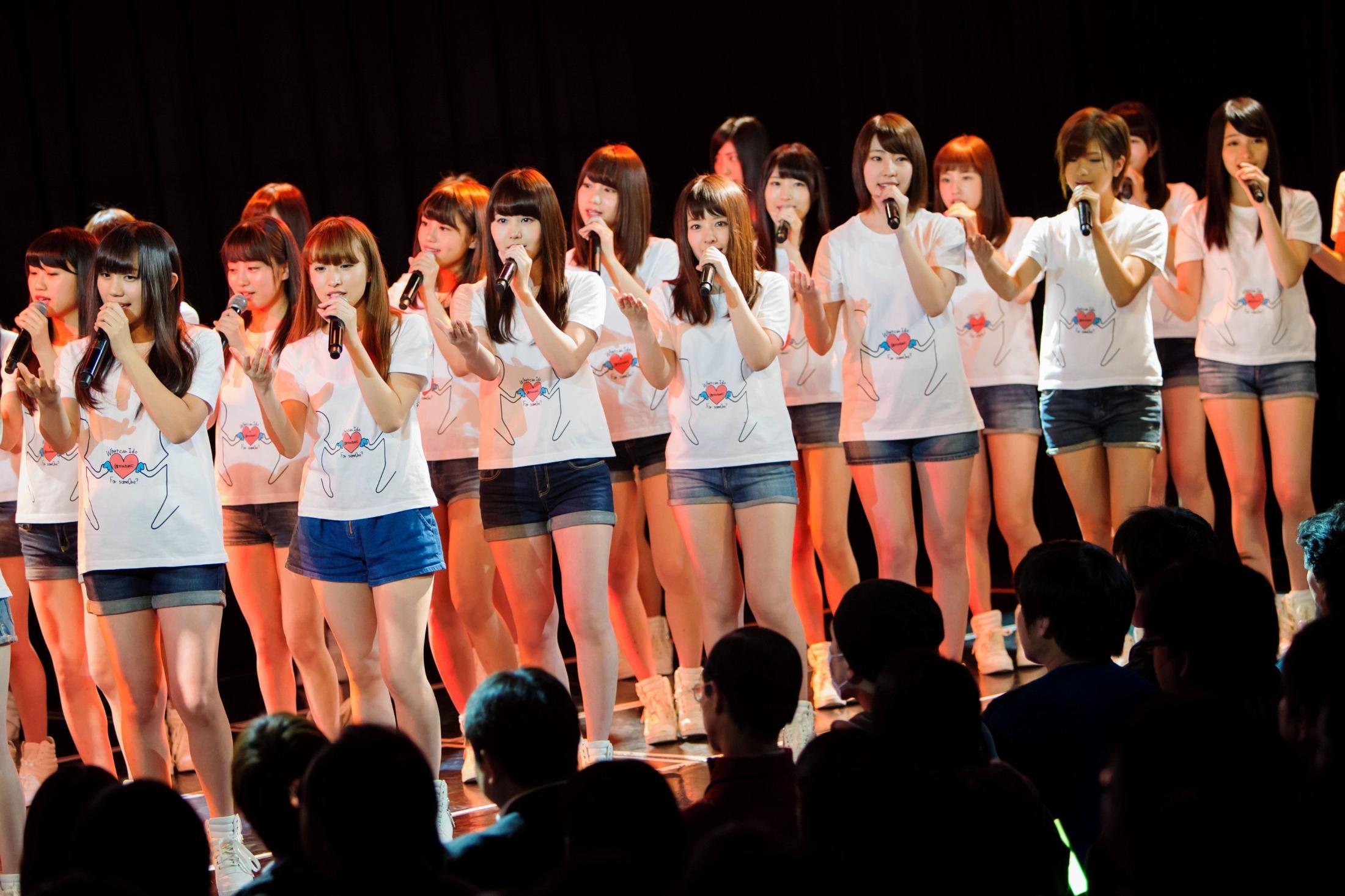 復興支援特別公演を行ったＮＭＢ４８のメンバー＝ＮＭＢ４８劇場（Ｃ）ＡＫＳ