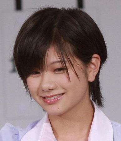 罰ゲームとしてサソリ料理を食べさせられた谷川愛梨