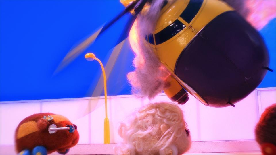 第８話「モルミッション」（ヘリコプター）©見里朝希JGH・シンエイ動画／モルカーズ