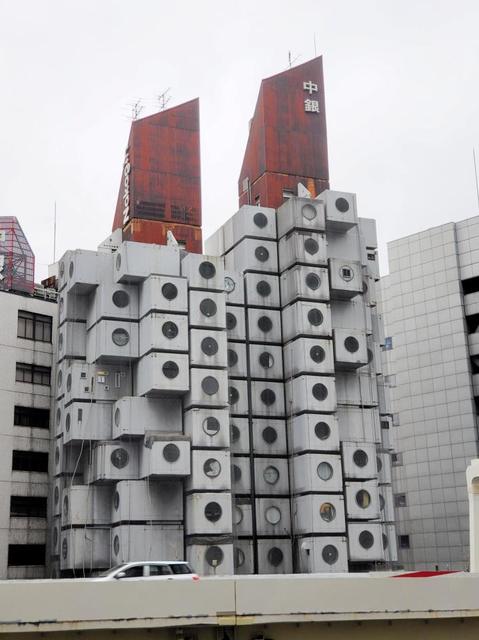 これは何！？昭和遺産・銀座のカプセルタワービルに潜入 廃墟マニア注目も内装はポップ