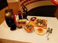 睡眠の質に着目して開発された食事＝都内