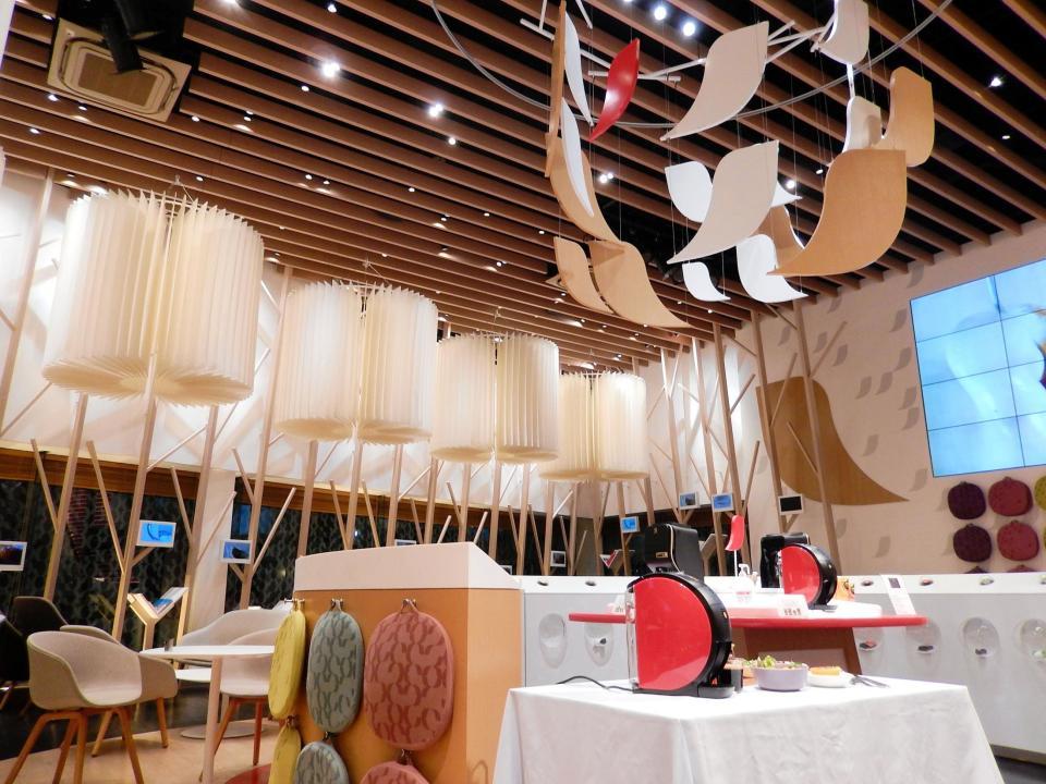 「ネスカフェ睡眠カフェｉｎ原宿」の２階は一般的なカフェ営業を実施＝都内