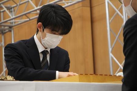 準々決勝で永瀬拓矢王座に敗れた藤井聡太四冠（提供：日本将棋連盟）