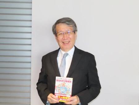 取材に応じた東京大学名誉教授・羽田正氏　『角川まんが学習シリーズ 世界の歴史』の監修を務めた