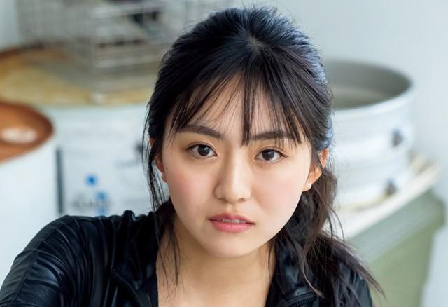 豊田ルナ「旬撮GIRL Vol.11」より（撮影・唐木貴央　ヘアメイク・円谷歩美　スタイリング・和田千星　構成・森ユースケ）