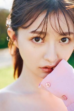 エモカワDigital PhotoBook001「橋本萌花　真夏のガールフレンド」より