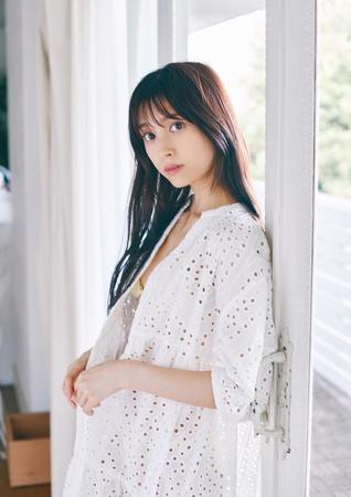 エモカワDigital PhotoBook04「【デジタル写真集】小山璃奈　大好きなカノジョ」より