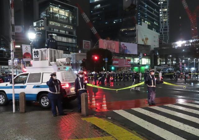 落胆の渋谷に警察官の声が鳴り響いた