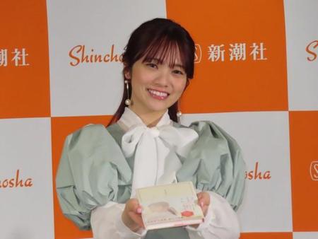 初小説集「きらきらし」の刊行記念会見を行った宮田愛萌