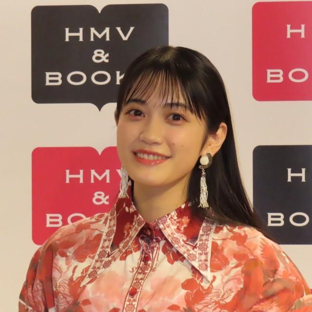 初写真集「きみやすみ」発売記念取材会を行った小泉萌香