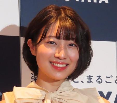 初写真集「愛される予感」発売記念イベントに姿を見せた安部若菜