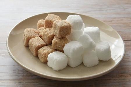 あなたは砂糖を摂りすぎていませんか？