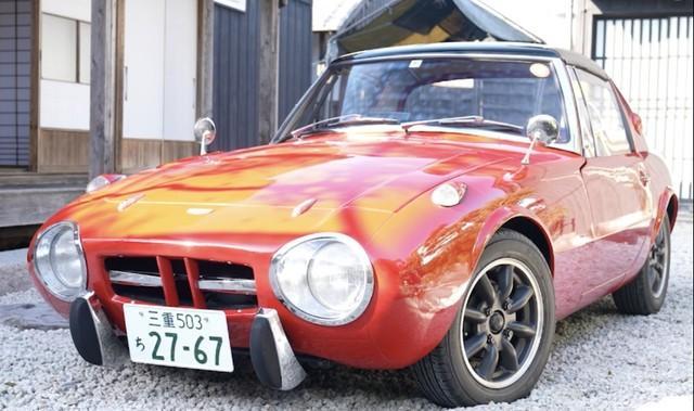 １９６５年に発売された国産小型スポーツカーの「トヨタスポーツ８００」。愛称の「ヨタハチ」で親しまれた昭和の名車だ（Ｃ）日活・チャンネル　ＮＥＣＯ