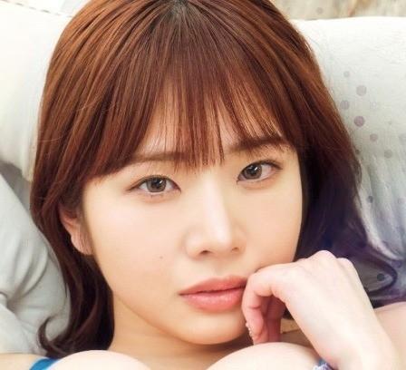 白川のぞみ 初のグラドルトレカ発売に感激「全部かわいい」 高速キス、サイン褒められる/サブカル系/芸能/デイリースポーツ online