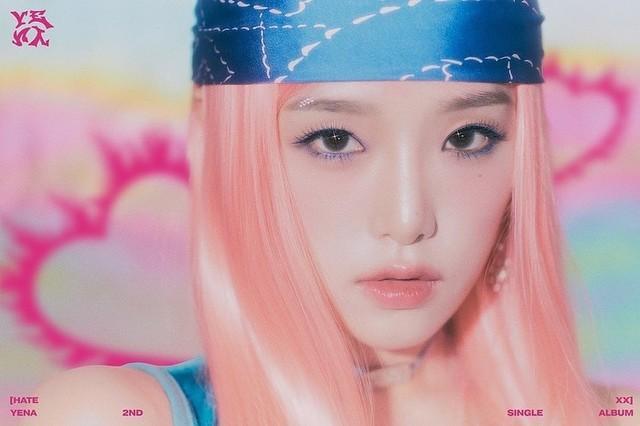 IZ*ONE  イェナ セット IZ*ONE出身 チェ・イェナ 日本デビュー決定！日本のラッパーちゃんみな