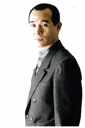 桑原和男さん（吉本興業提供）