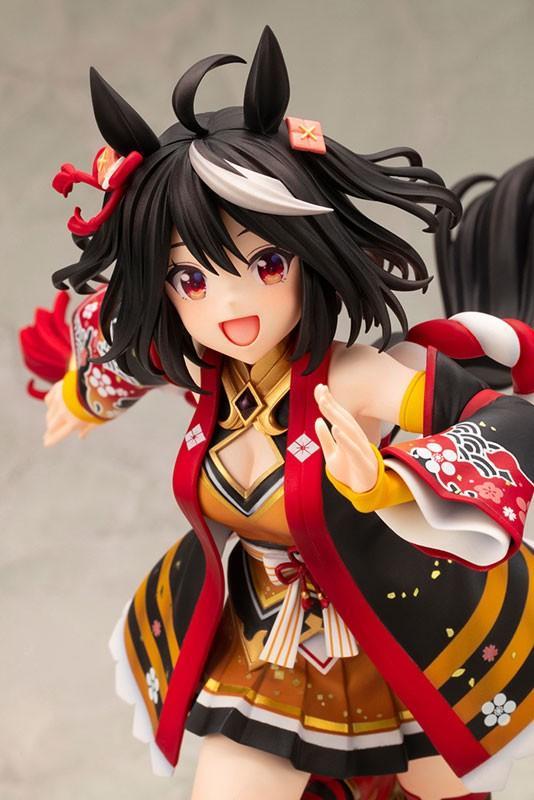 脚線美全開!「ウマ娘」キタサンブラックの超絶フィギュア 今にも
