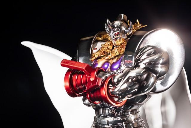 キン肉マン」悪魔将軍の超絶フィギュア登場 輝くメッキ加工